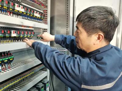 鞏留縣特殊醫學配方奶生產線建設項目電氣安裝服務進入收尾階段