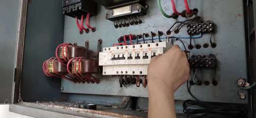 重磅！曼頓物聯網空開推動各地“智慧安全用電系統”開工建設，技術轉讓助力產業升級